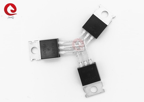 MOSFET JY11M para circuitos con conmutación dura y de alta frecuencia