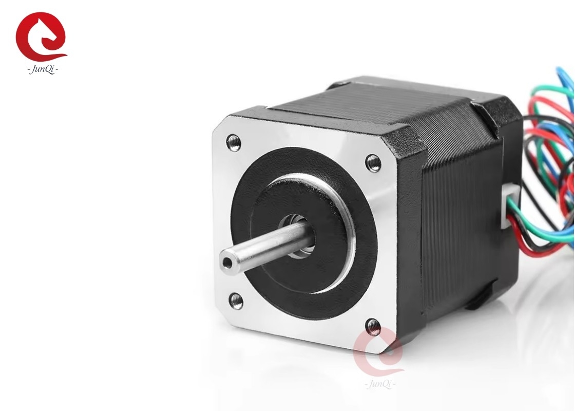 Nema17 42*47mm 0.44N.m 1.68A 2Fase 24VDC motor híbrido paso a paso para máquinas industriales